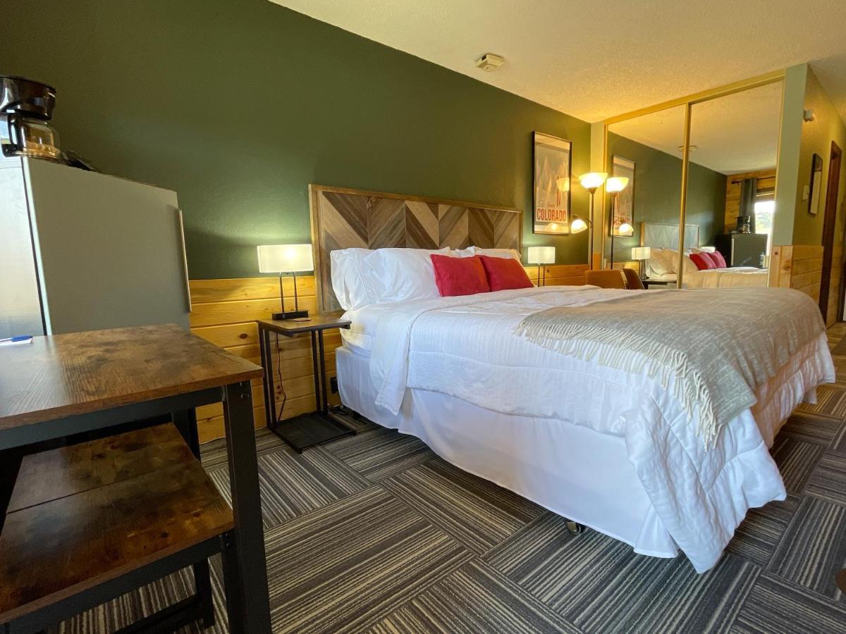 Relax, Adventure, Views, Amenities+Memories Apartment Granby Exterior photo